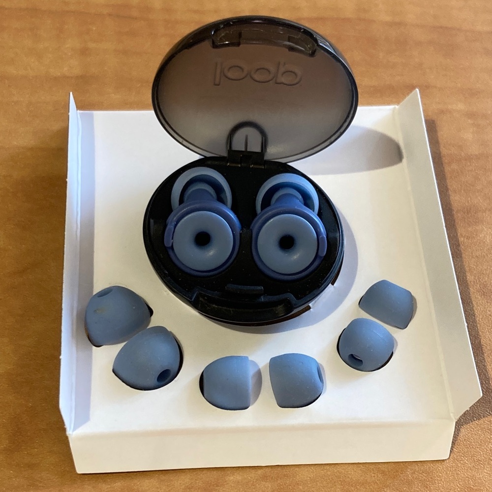 Loop noise canceling headphones navy switch